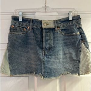 FREE PEOPLE MULI WASH DENIM MINI SKIRT